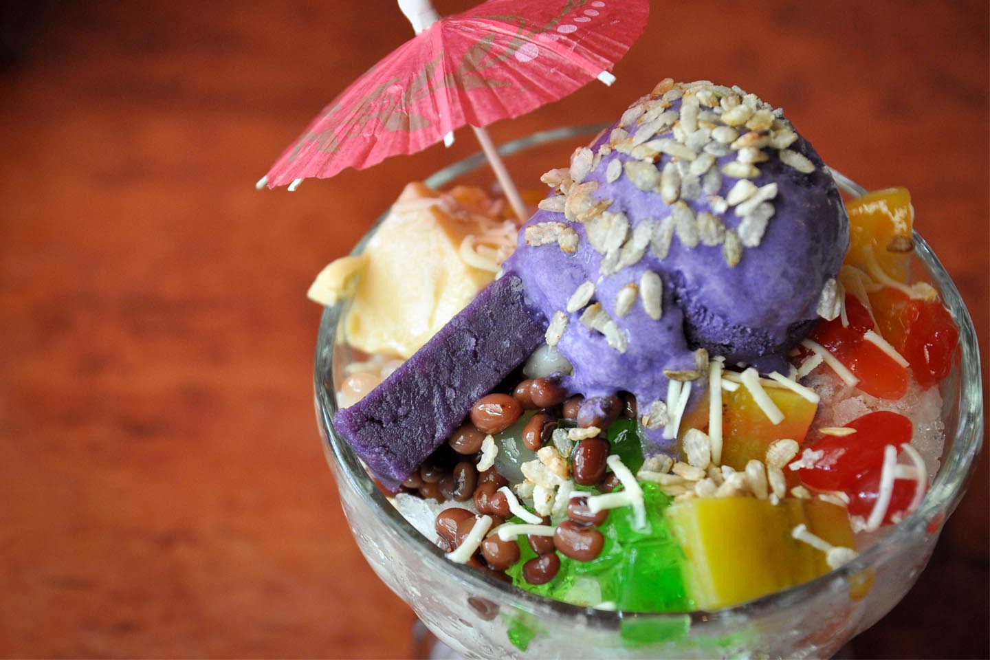Halo - halo Halo - halo